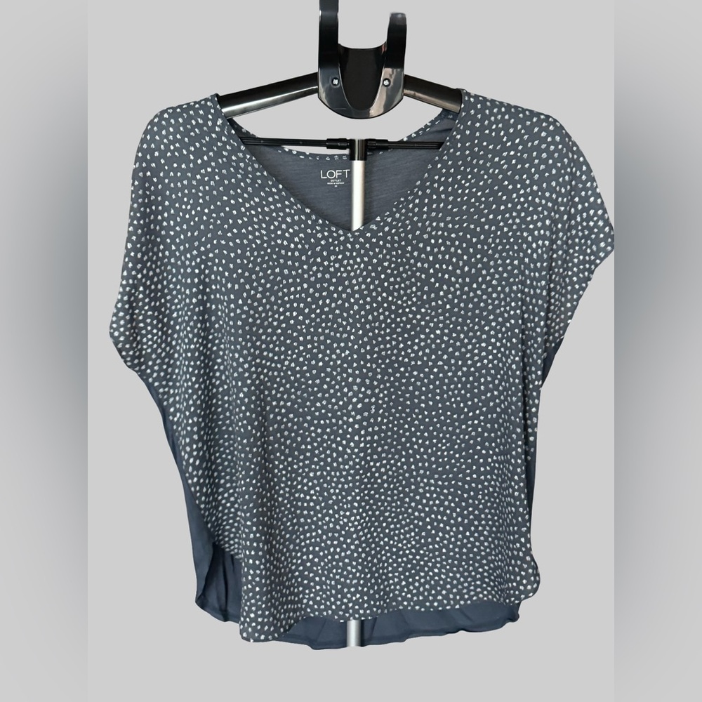 LOFT Charcoal Patterned Top - Picture 2 of 4